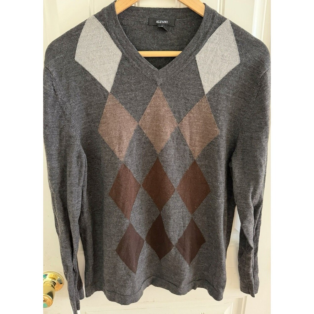 Alfani Women’s Argyle Merino Wool Sweater Size M  Brown Gray Burgundy  V-Neck